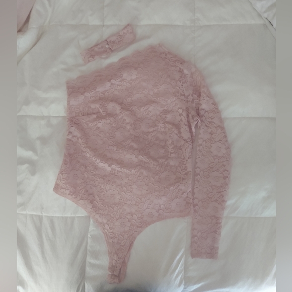 NWOT 🔥 Lace Off Shoulder Lace Thong Bodysuit Women's Plus Size 1XL - Picture 1 of 6